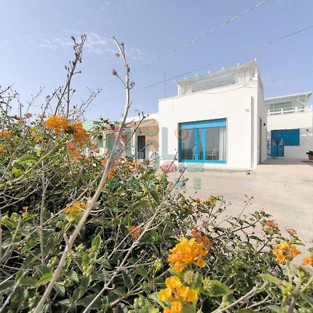 شقة Bilocale Blue House Fronte Mare, A Posto Rosso Capilungo المظهر الخارجي الصورة